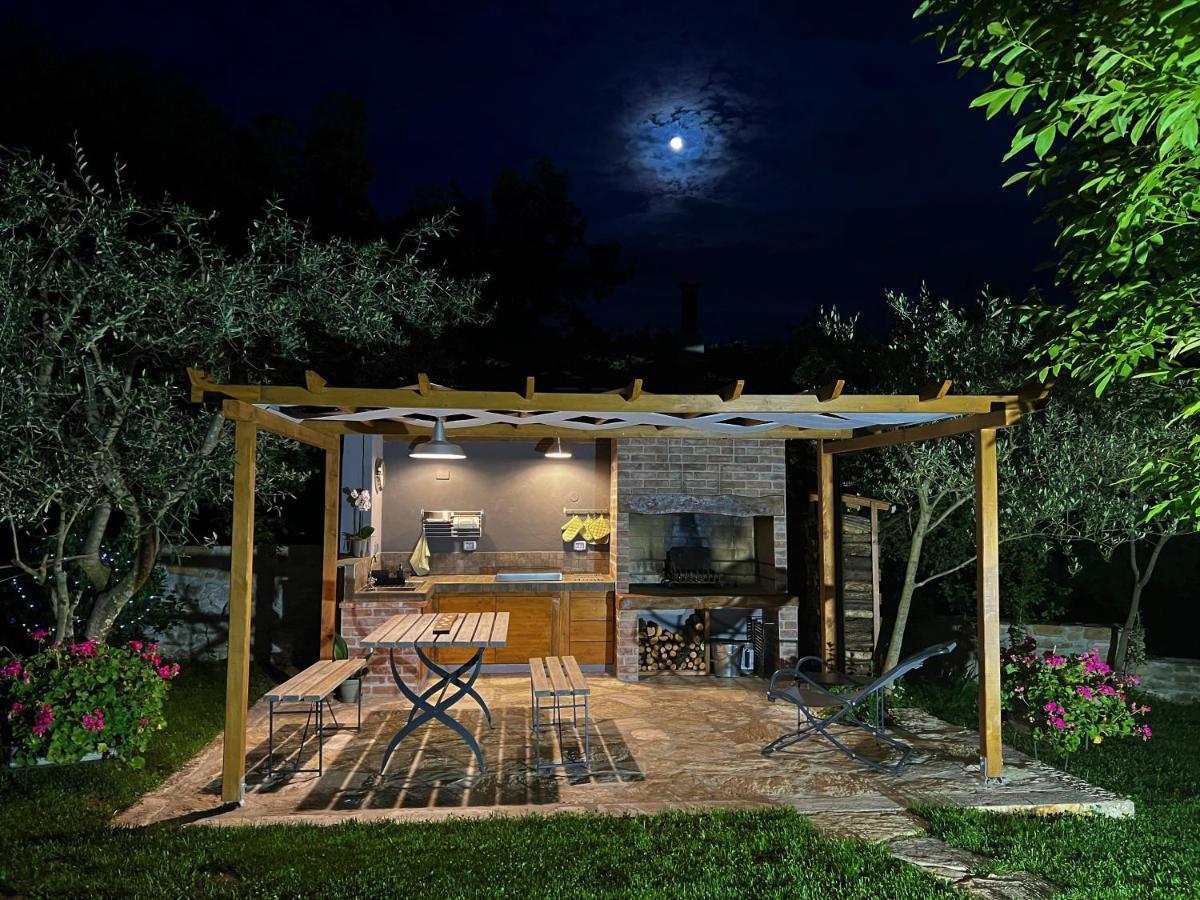Holiday Home Casa Dei Farfui Momjan Exteriér fotografie
